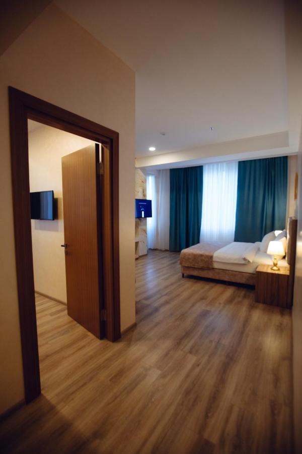La Corne Hotel Baku Exterior photo